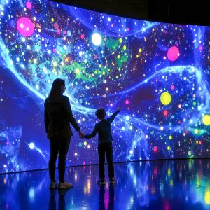 Kontrast_die neue Illusionsausstellung in Oskarshausen_Konzeptbild-Familie_kleiner
